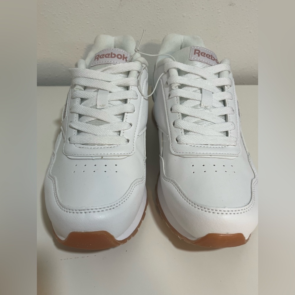 Reebok White and Pink Women's Sneakers size 7.5